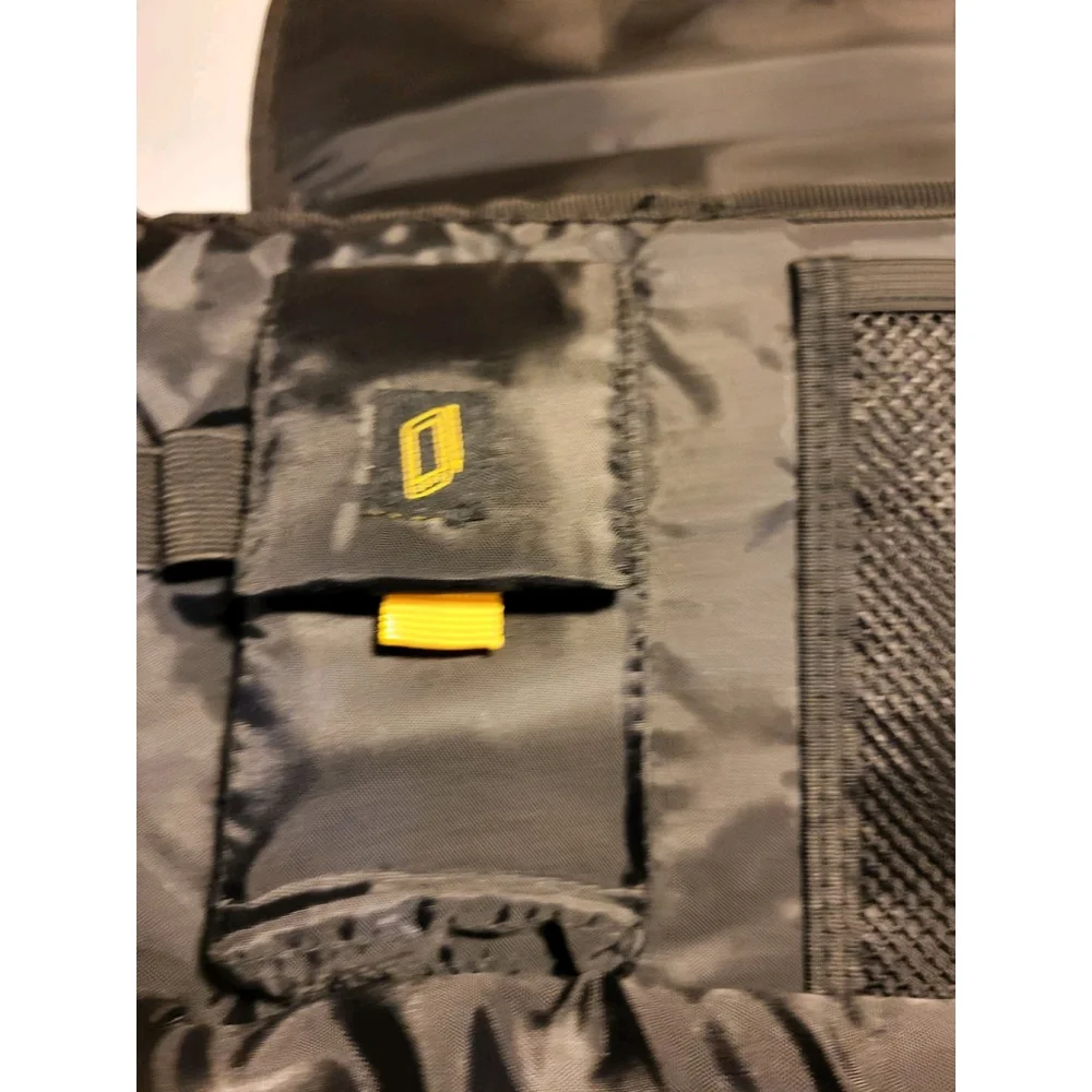 targus laptop bag 12